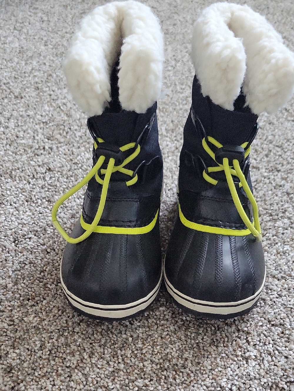 Sorel Kids Black and Lime Winter Boots with Sherpa Cuff